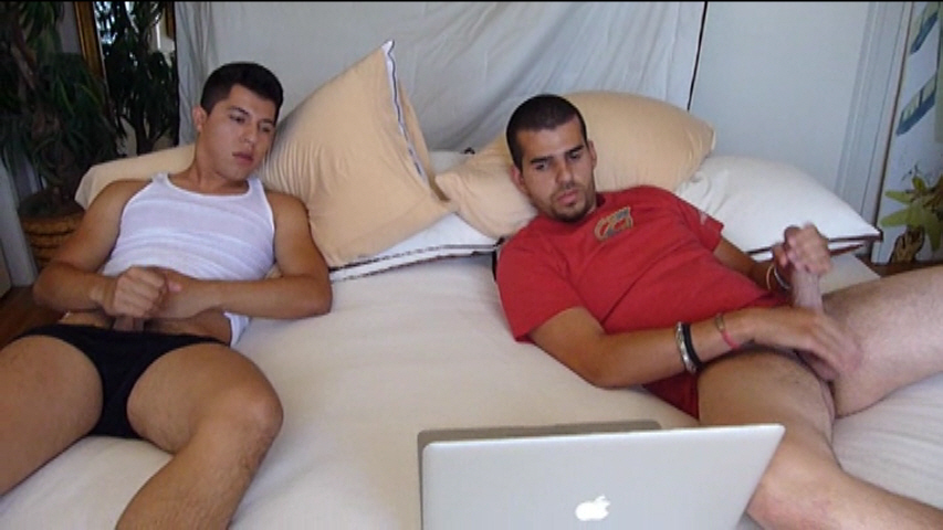 Gay Latino Guys : Freddy And John - Round 2!